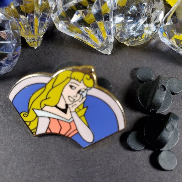 Disney Jewelry - 4/$25 Disney Parks Aurora Circle Pin